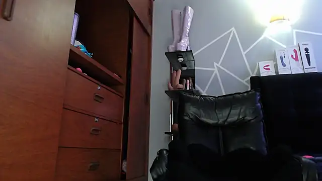 karlamoon23 online show from 10-07-25, 12:55