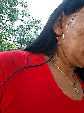 Snapshot of maturexxxnaughty chatting on 10-31-25, 01:30 maturexxxnaughty online show from 10-31-25, 01:30