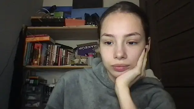 Yuna5343 online show from 11-19-25, 08:42