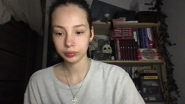 Yuna5343 online show from 04-20-26, 07:37