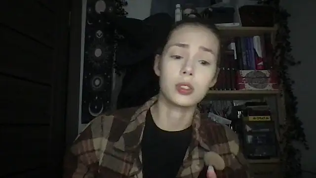 Yuna5343 online show from 04-06-26, 07:37