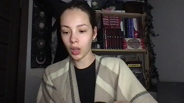 Yuna5343 online show from 05-08-26, 08:01