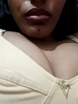 Snapshot of kaviyaponnu0987 chatting on 10-17-25, 07:26 kaviyaponnu0987 online show from 10-17-25, 07:26