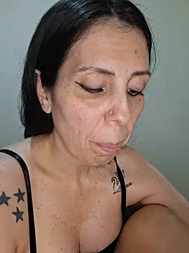 Lhcruz online show from 07-25-26, 01:57