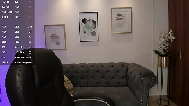 Madelin carter online show from 11-09-25, 04:22