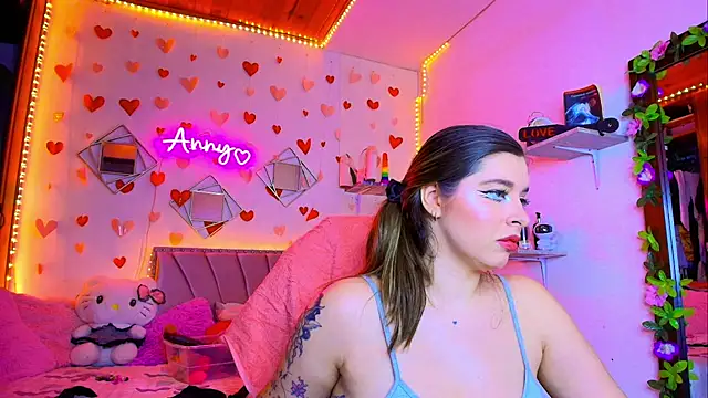 Anny Hurtado online show from 09-21-25, 08:08