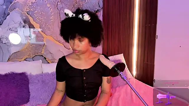 Lolalewis777 online show from 10-30-25, 02:43