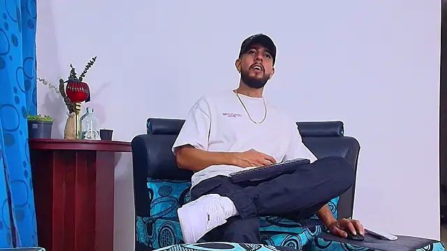 DaveSoldier online show from 10-26-25, 04:57