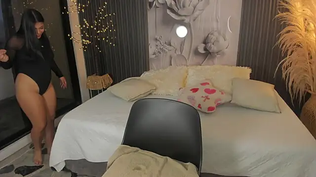 ShaniaDaniels online show from 02-01-26, 10:41