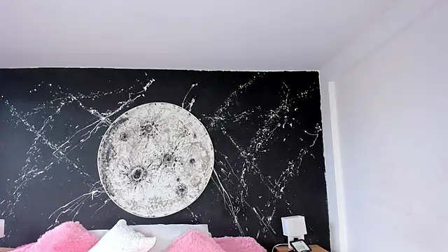 ShaniaDaniels online show from 11-13-25, 07:18