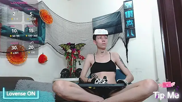 LiamBrown09 online show from 10-30-25, 07:44