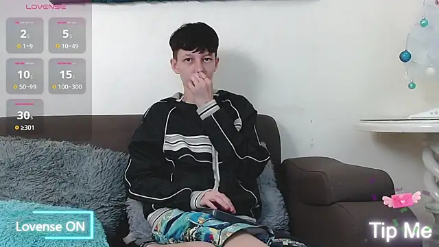 LiamBrown09 online show from 12-02-25, 07:48