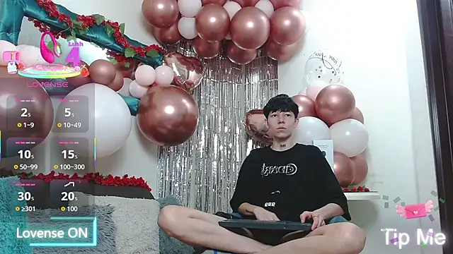 Snapshot of LiamBrown09 chatting on 02-16-26, 07:12 LiamBrown09 online show from 02-16-26, 07:12