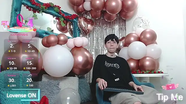 Snapshot of LiamBrown09 chatting on 02-17-26, 07:44 LiamBrown09 online show from 02-17-26, 07:44