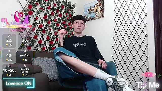 Snapshot of LiamBrown09 chatting on 02-28-26, 07:24 LiamBrown09 online show from 02-28-26, 07:24