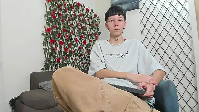 LiamBrown09 online show from 06-17-26, 07:24