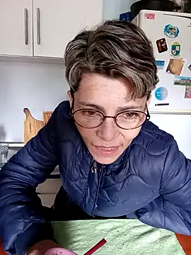 Lulypsicologasexual online show from 10-28-25, 04:06