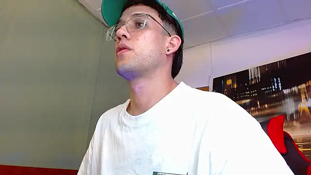 alexgiraldo   online show from 06-20-26, 01:10