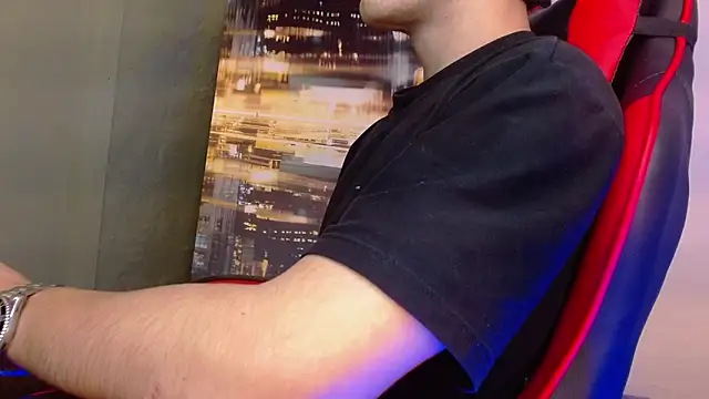 alexgiraldo   online show from 05-09-26, 01:47