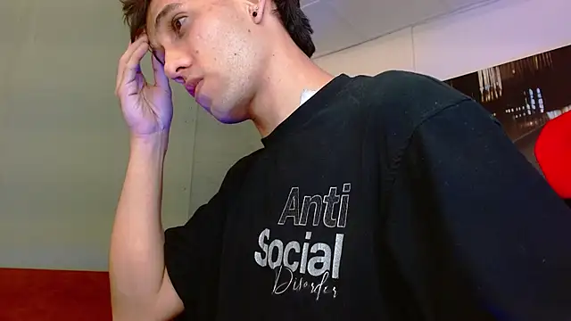 alexgiraldo   online show from 07-01-26, 01:39