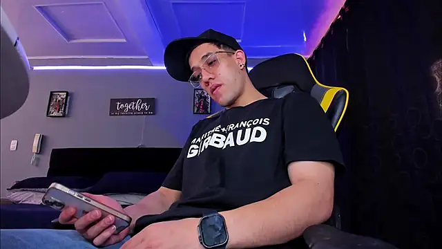 alexgiraldo   online show from 10-19-25, 01:25