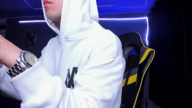 alexgiraldo   online show from 10-29-25, 10:14