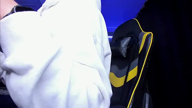 alexgiraldo   online show from 10-20-25, 02:46