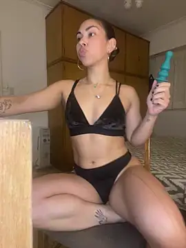 jessens144 online show from 12-18-25, 03:11