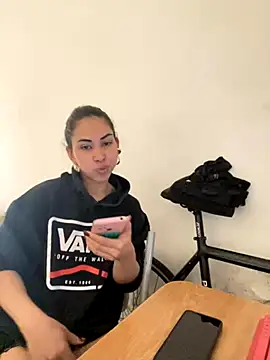 jessens144 online show from 09-10-25, 03:33