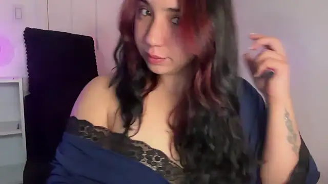 Snapshot of nina_lovez chatting on 10-23-25, 01:48 nina lovez online show from 10-23-25, 01:48