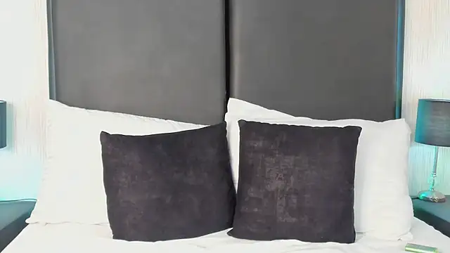 JacobBikerr online show from 09-30-25, 03:18