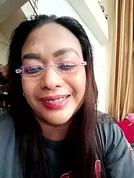 EmmaKantutera online show from 01-13-26, 02:37