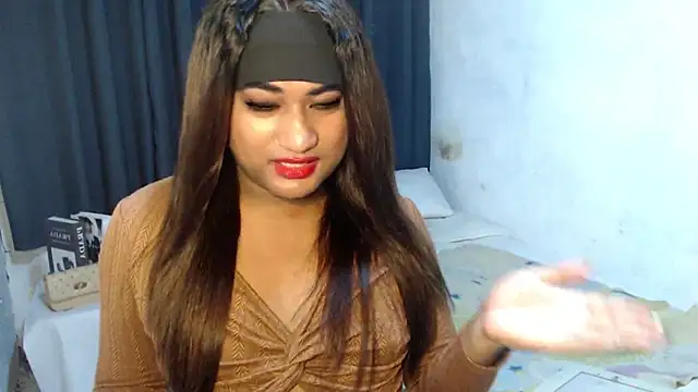 LastyLuna online show from 01-12-26, 05:36