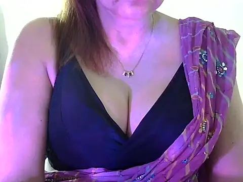 Snapshot of rekha_1508 chatting on 05-21-26, 01:03 rekha 1508 online show from 05-21-26, 01:03