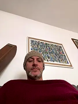 Maurinho3005 online show from 11-06-25, 07:45