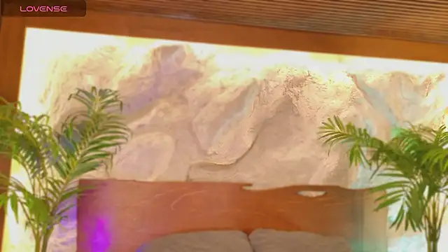 alisonn moon online show from 04-15-26, 10:21