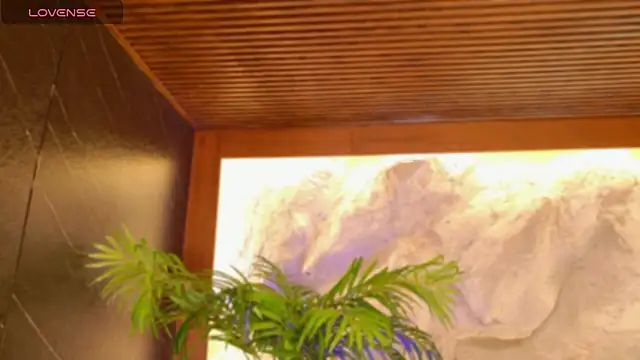 Snapshot of alisonn_moon chatting on 05-03-26, 12:31 alisonn moon online show from 05-03-26, 12:31