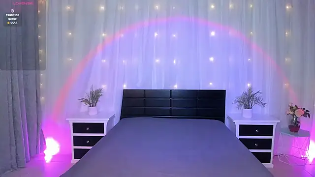 Evolet Bee online show from 11-27-25, 01:00