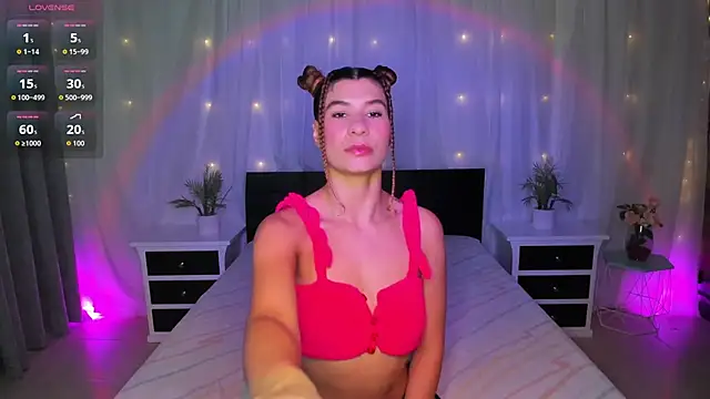 Evolet Bee online show from 11-04-25, 01:37