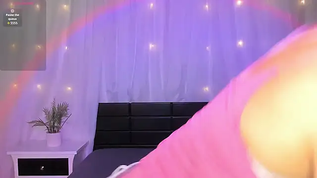 Evolet Bee online show from 11-12-25, 01:26