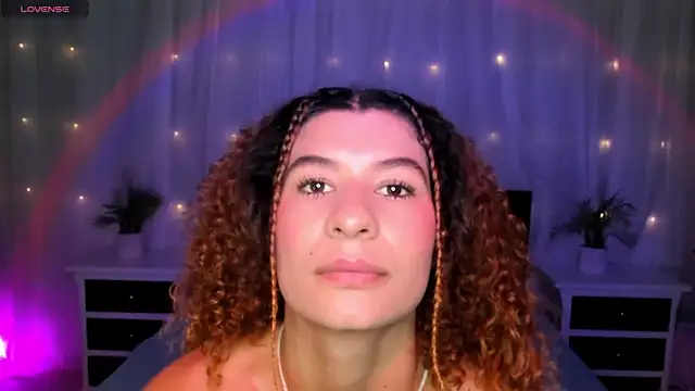 Evolet Bee online show from 12-20-25, 11:35