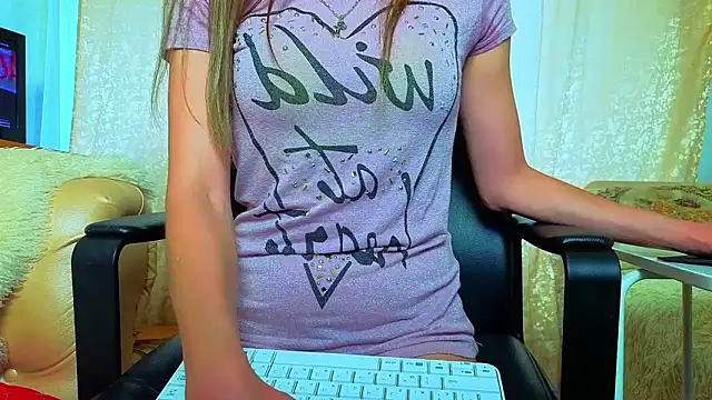 Snapshot of Bom_Mia_Bom chatting on 05-24-26, 03:17 Bom Mia Bom online show from 05-24-26, 03:17