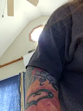 Love86Emily online show from 04-15-26, 06:23