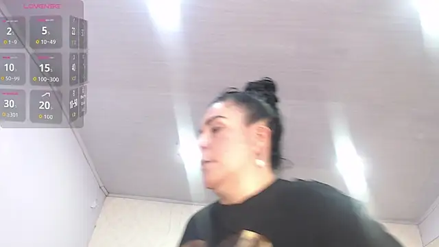AriannaAdames online show from 06-19-26, 04:24