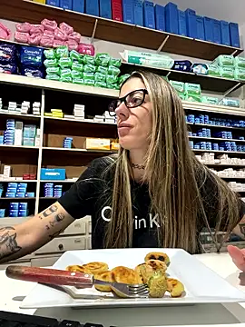 ferchule7 online show from 01-08-26, 04:46