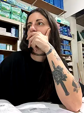 ferchule7 online show from 10-24-25, 04:17