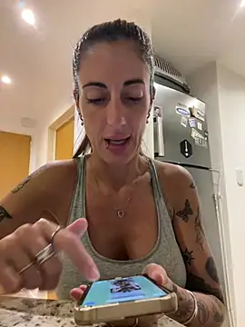 Snapshot of ferchule7 chatting on 04-15-26, 12:49 ferchule7 online show from 04-15-26, 12:49
