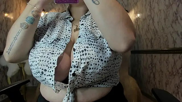 irenne wilsonn online show from 09-25-25, 12:33