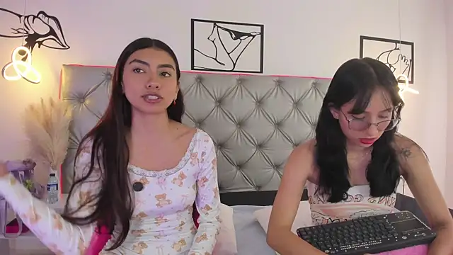 Naughty Couple83 online show from 11-25-25, 03:34