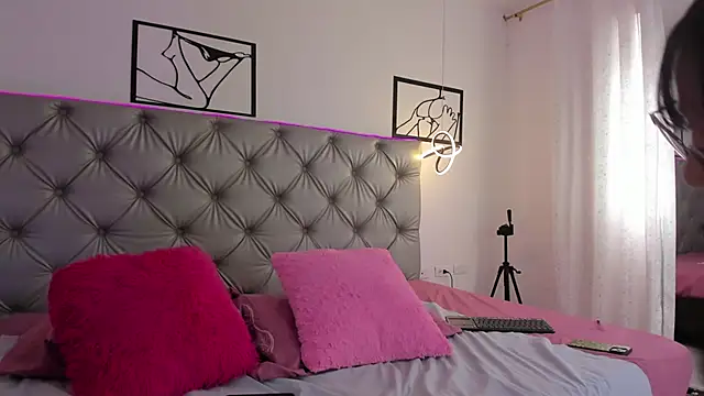 Naughty Couple83 online show from 12-03-25, 03:22